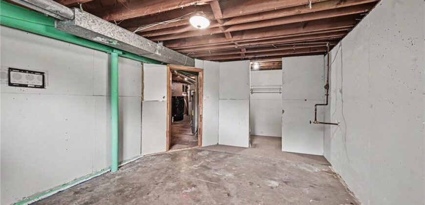 6108 N Howard Avenue, Kansas City, MO 64118