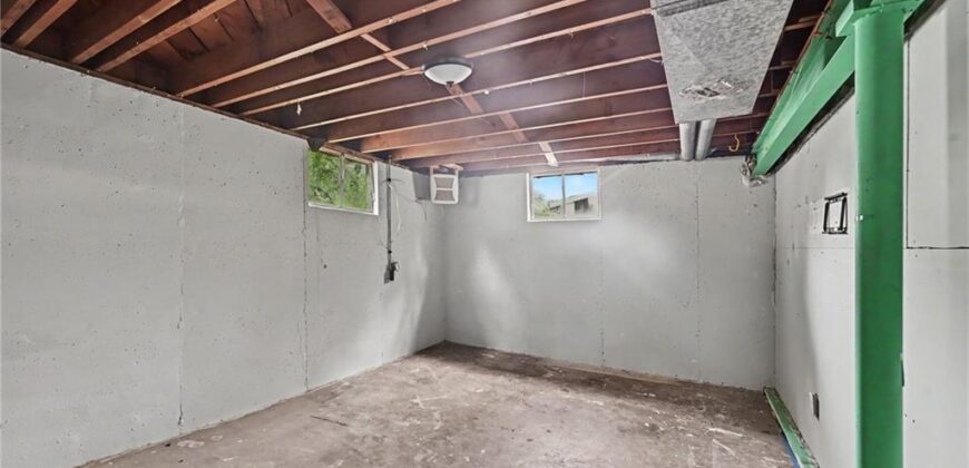 6108 N Howard Avenue, Kansas City, MO 64118