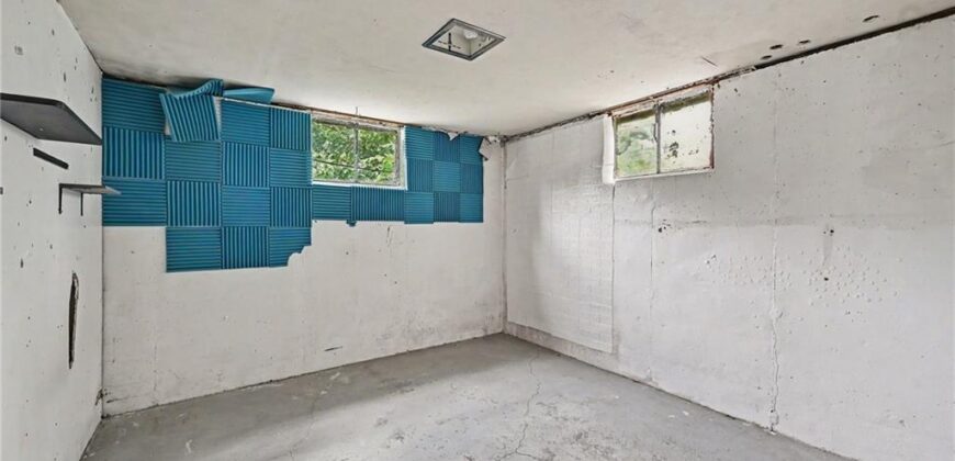 6108 N Howard Avenue, Kansas City, MO 64118