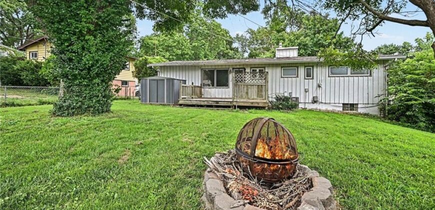 6108 N Howard Avenue, Kansas City, MO 64118