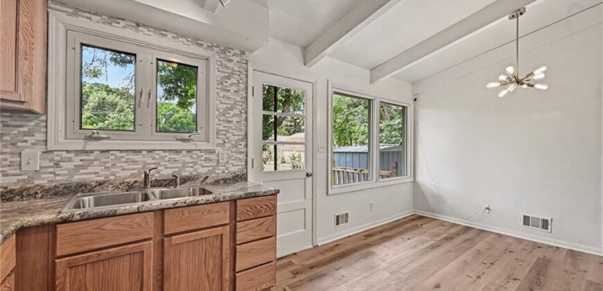 6108 N Howard Avenue, Kansas City, MO 64118