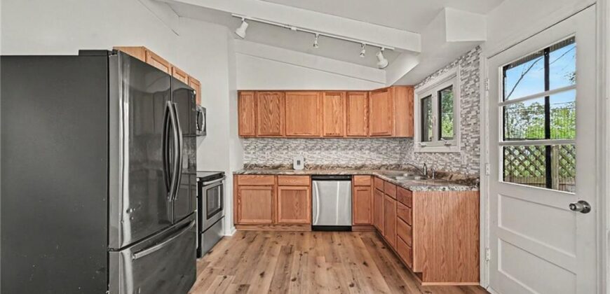 6108 N Howard Avenue, Kansas City, MO 64118