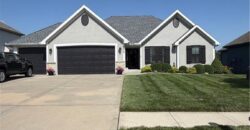 8829 N Essex Drive, Kansas City, MO 64156