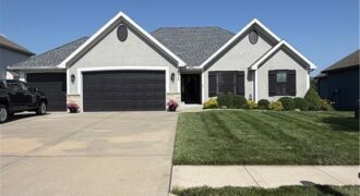 8829 N Essex Drive, Kansas City, MO 64156