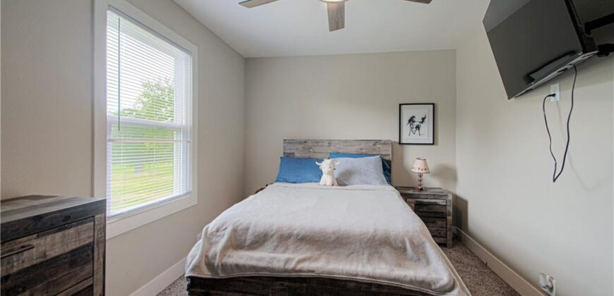19807 NE 192ND Street, Holt, MO 64048