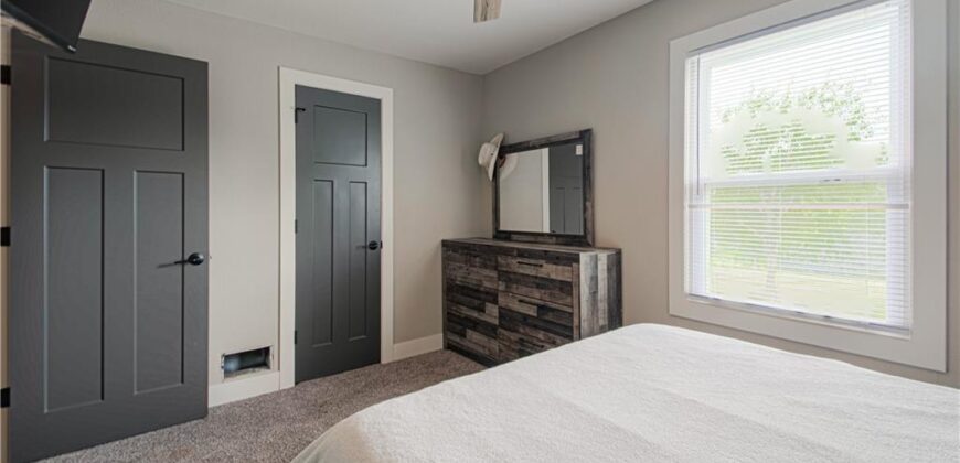 19807 NE 192ND Street, Holt, MO 64048