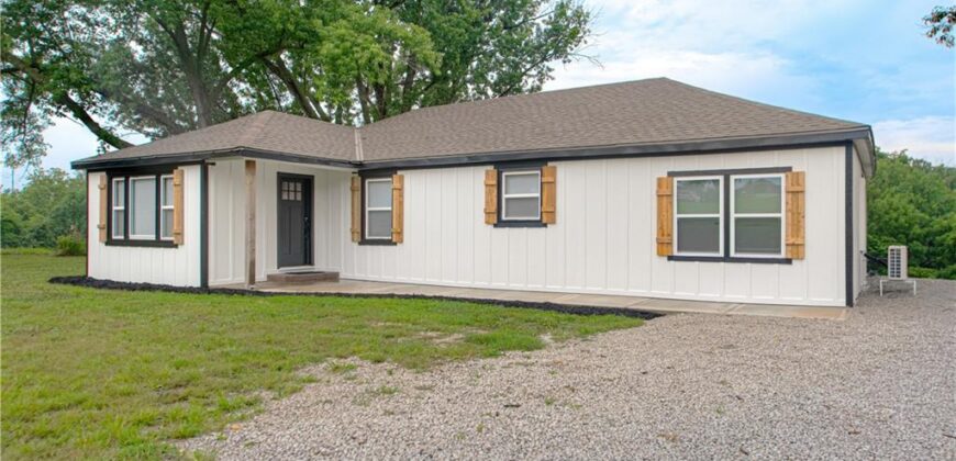 19807 NE 192ND Street, Holt, MO 64048