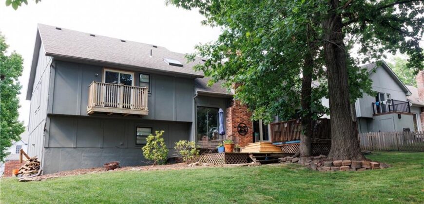 5213 Walden Drive, Kansas City, MO 64151