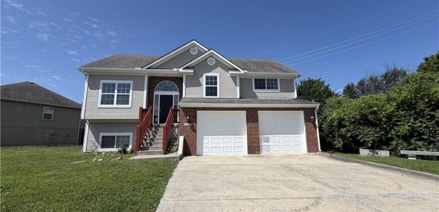 5101 NW 93rd Street, Kansas City, MO 64154