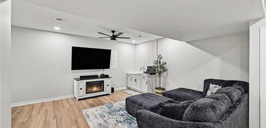12760 N Imperial Drive, Platte City, MO 64079