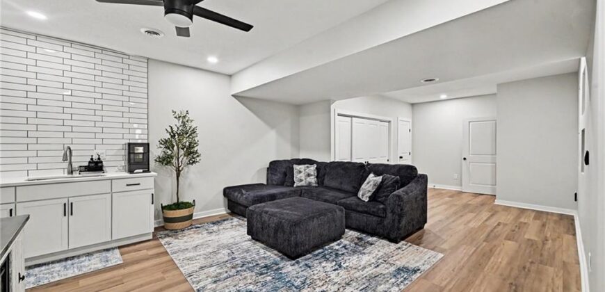 12760 N Imperial Drive, Platte City, MO 64079