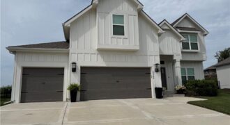 12760 N Imperial Drive, Platte City, MO 64079