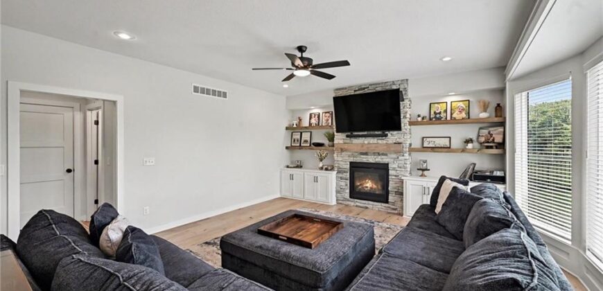 12760 N Imperial Drive, Platte City, MO 64079