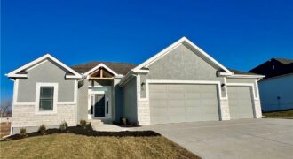 2144 Deerfield Terrace, Liberty, MO 64068