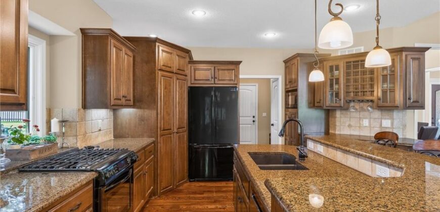 9411 N Kensington Avenue, Kansas City, MO 64156