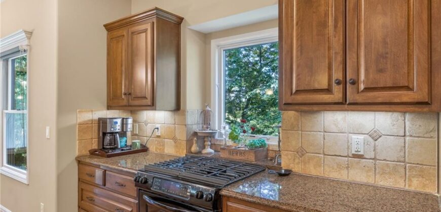 9411 N Kensington Avenue, Kansas City, MO 64156