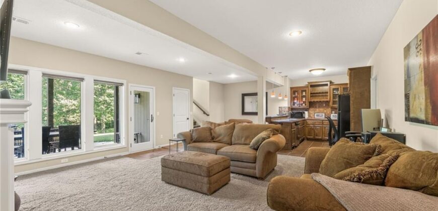 9411 N Kensington Avenue, Kansas City, MO 64156