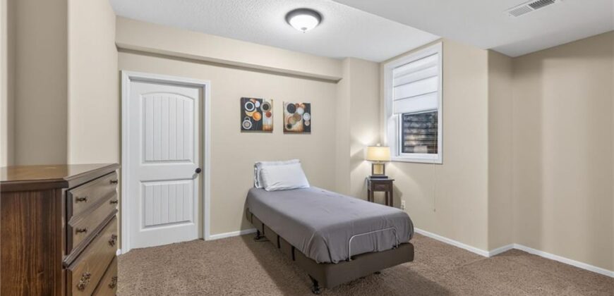 9411 N Kensington Avenue, Kansas City, MO 64156