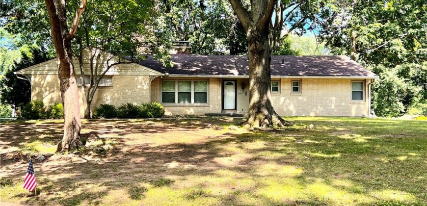 226 NW 43rd Street, Kansas City, MO 64116