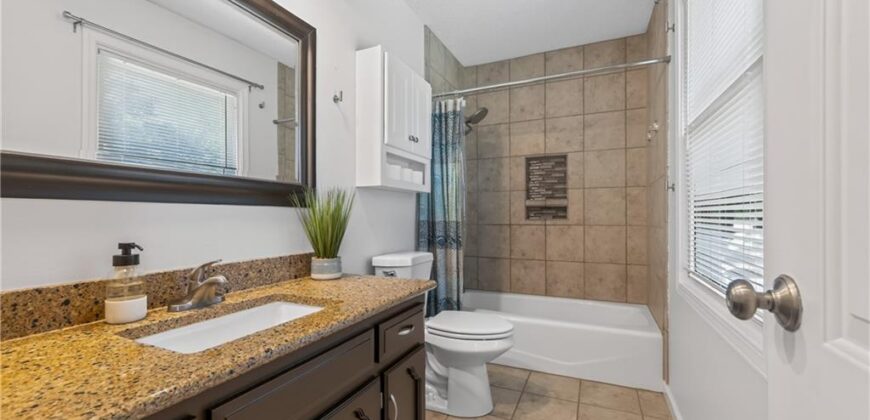 1432 NW 63RD Street, Kansas City, MO 64118