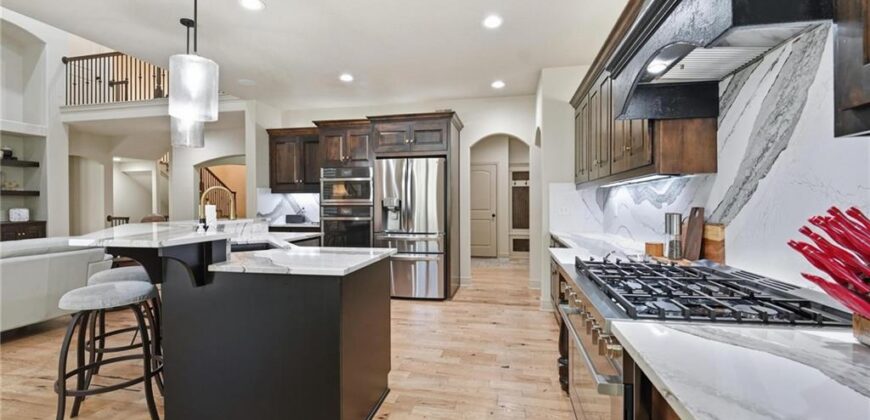 10607 N Hedges Street, Kansas City, MO 64157