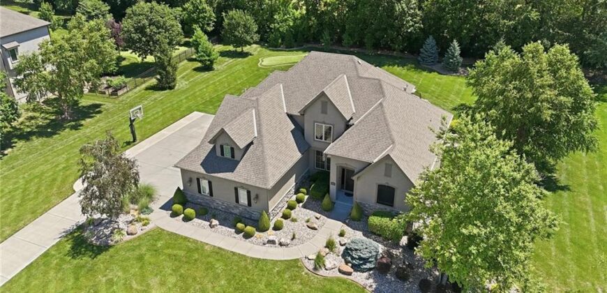 10607 N Hedges Street, Kansas City, MO 64157