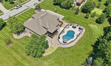 10607 N Hedges Street, Kansas City, MO 64157