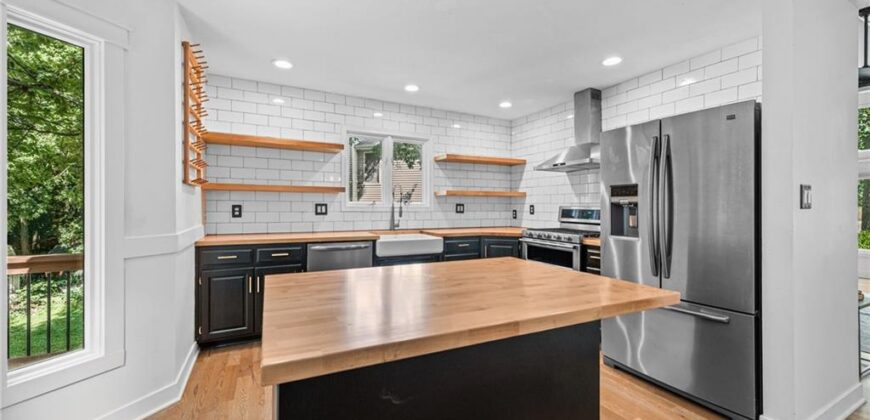 1745 Collins Drive, Platte City, MO 64079