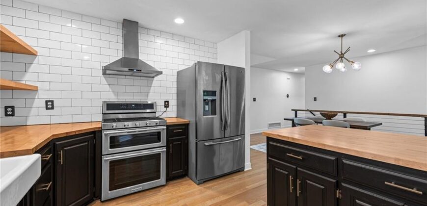 1745 Collins Drive, Platte City, MO 64079