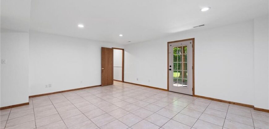 1745 Collins Drive, Platte City, MO 64079