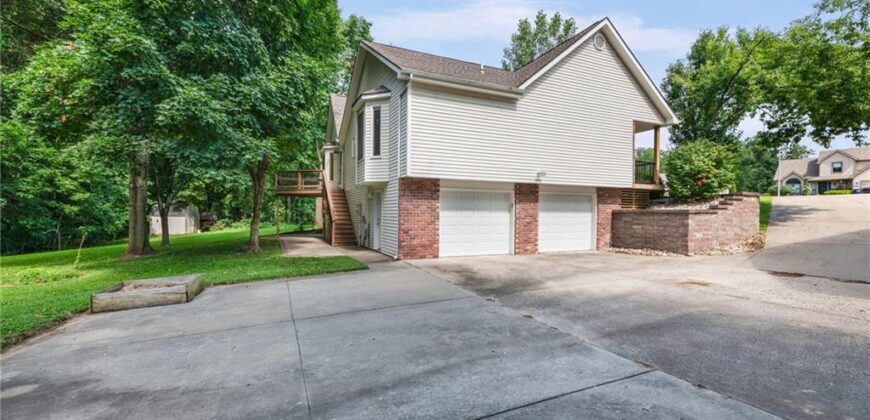 1745 Collins Drive, Platte City, MO 64079