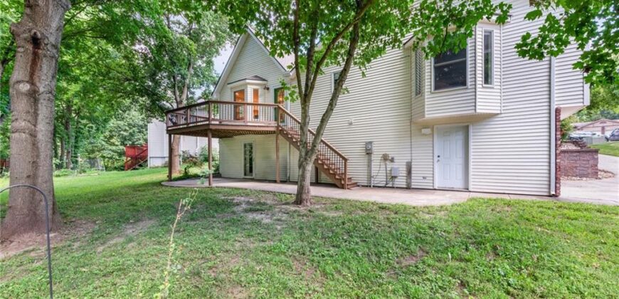 1745 Collins Drive, Platte City, MO 64079