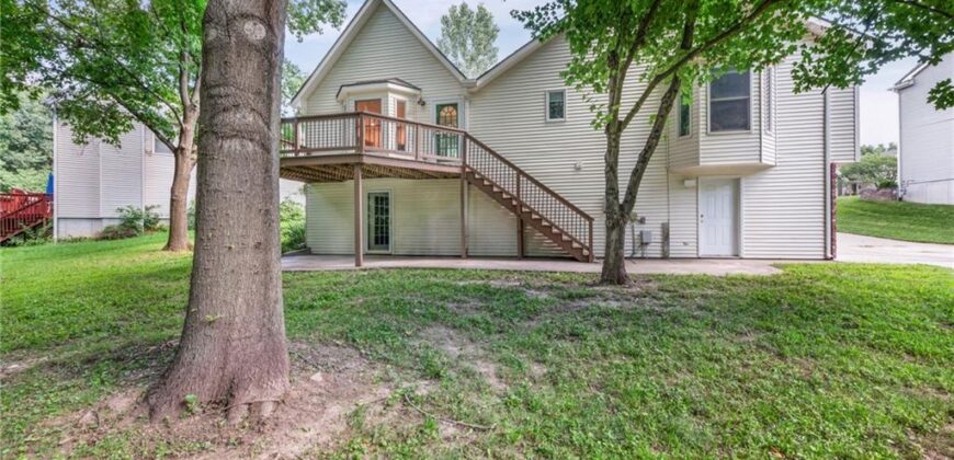1745 Collins Drive, Platte City, MO 64079