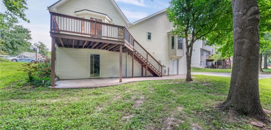 1745 Collins Drive, Platte City, MO 64079