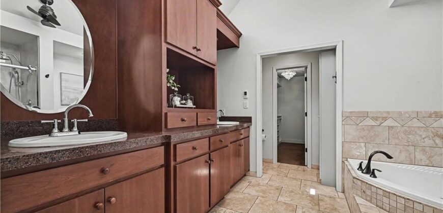 4203 NE 57th Terrace, Kansas City, MO 64119