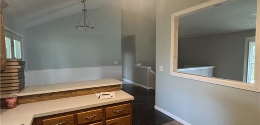 10412 N Baltimore Avenue, Kansas City, MO 64155