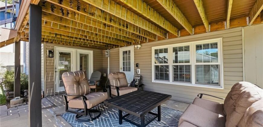 507 Walnut Street, Weston, MO 64098