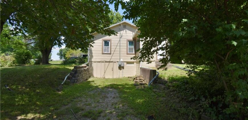 3105 B Highway, Liberty, MO 64068