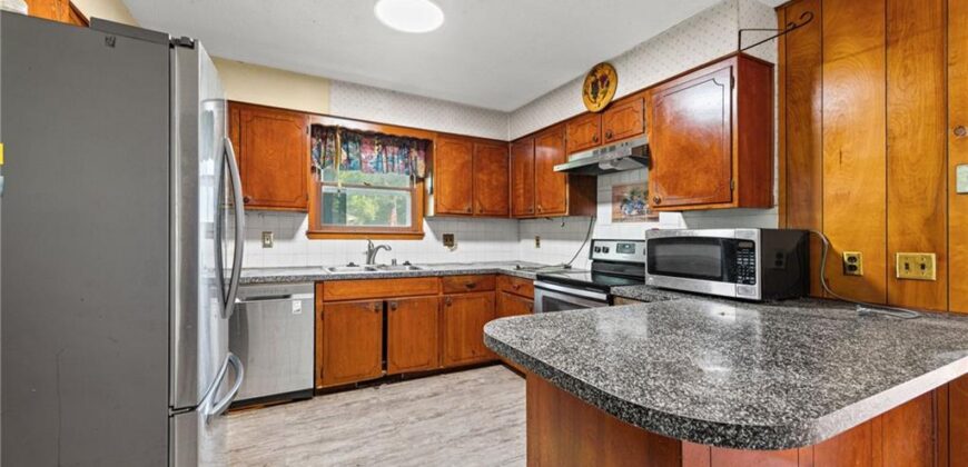 705 Cherry Street, Weston, MO 64098