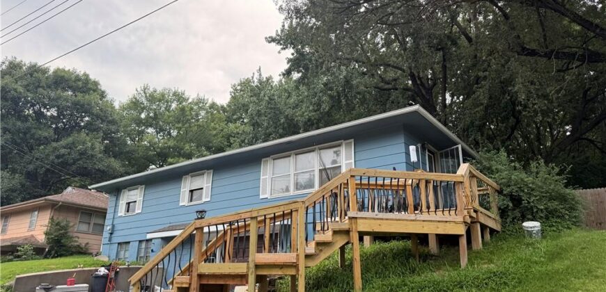 705 Cherry Street, Weston, MO 64098