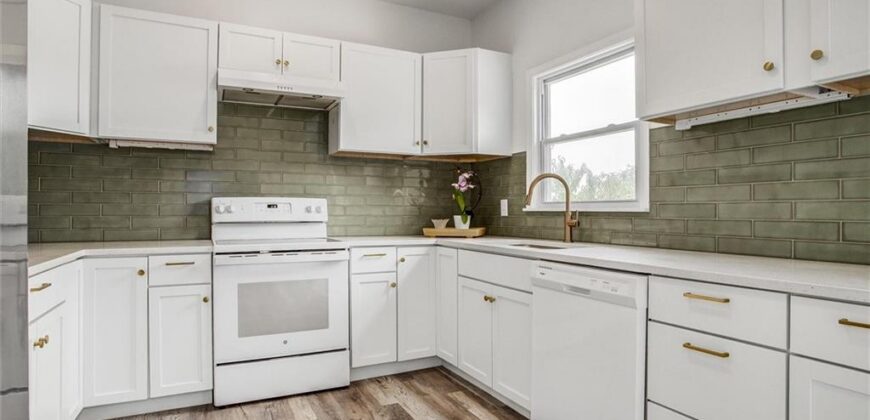 819 Porter Ridge Road, Kearney, MO 64060