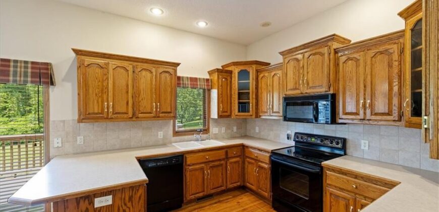 8308 NE 74Th Terrace, Kansas City, MO 64158