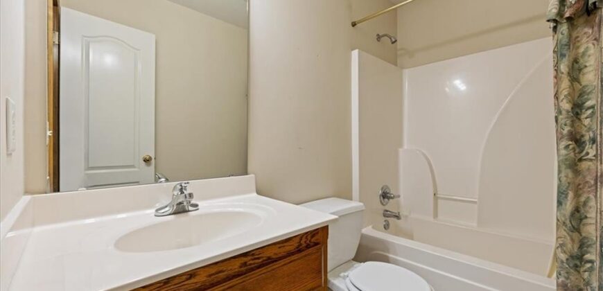 8308 NE 74Th Terrace, Kansas City, MO 64158