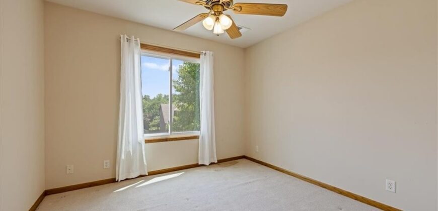 8308 NE 74Th Terrace, Kansas City, MO 64158