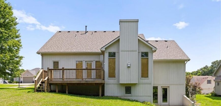 8308 NE 74Th Terrace, Kansas City, MO 64158