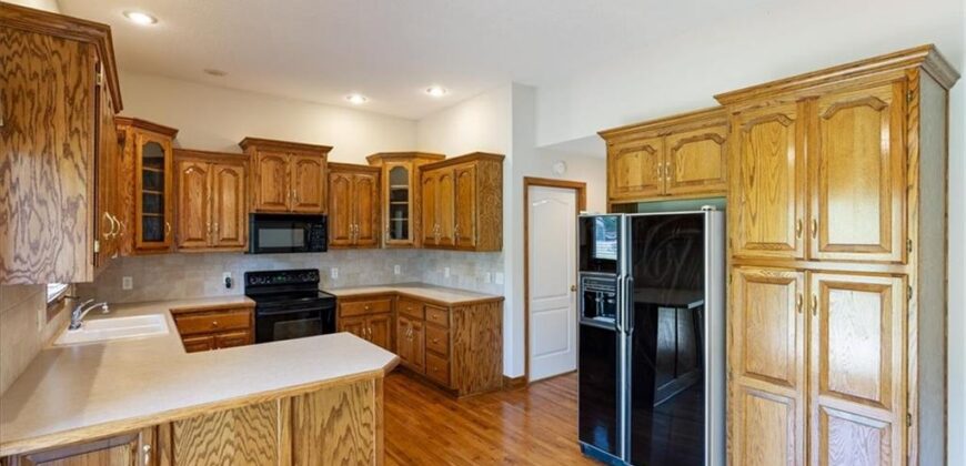 8308 NE 74Th Terrace, Kansas City, MO 64158