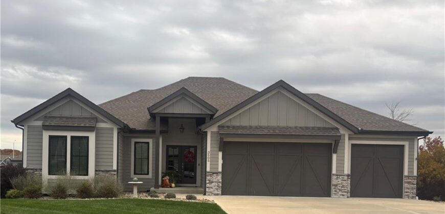 5794 NW Black Oak Court, Parkville, MO 64152
