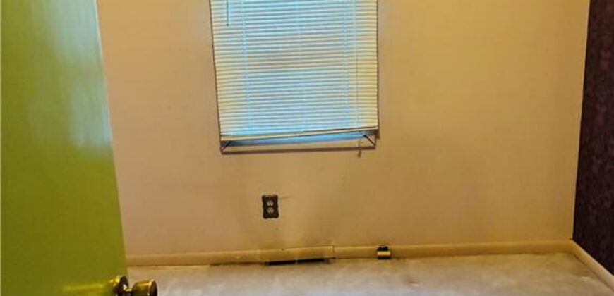 4641 N Elmwood Avenue, Kansas City, MO 64117