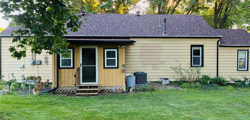 4641 N Elmwood Avenue, Kansas City, MO 64117