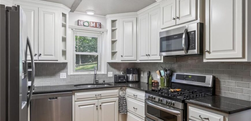 4625 N Bennington Avenue, Kansas City, MO 64117